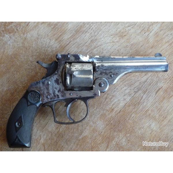 ancien revolver DA Smith et Wesson calibre 32 PN