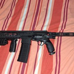 poignée tactique sur rail picatinny avec lampe à led