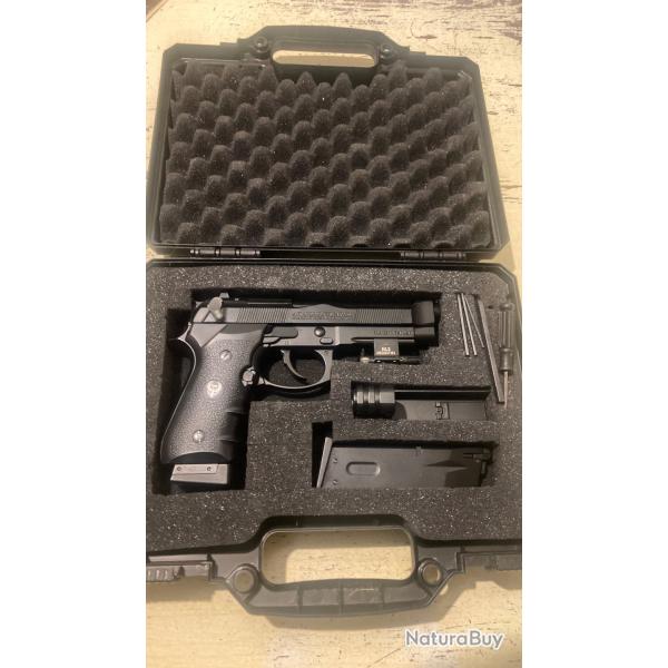 HFC 92 Tactical calibre 6mm bbs Co2 avec Mallette