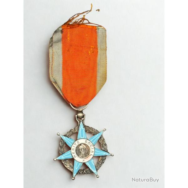 (115.001) Ordre du M�rite social