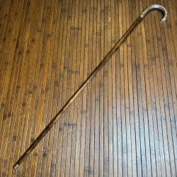 BELLE CANNE DE LUXE POMMEAU TOUT EN ARGENT 800/1000 OUVRAG&Eacute; NOMBREUX POIN&Ccedil;ONS FUT EN BOIS EXOTIQUE