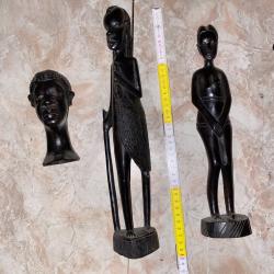 Lot de statuettes en ébène