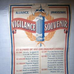 Militaria: Affiche ancienne de 1918 Vigilance Souvenir par Alliance universitaire,hauteur 62 cm