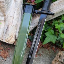 Réplique de la Baïonnette GARAND M1 Lame Acier Carbone Manche Abs Système Fixation Etui Métal 001