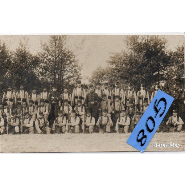 CPA -Photo Militaire - Un Groupe Soldats - N�4437