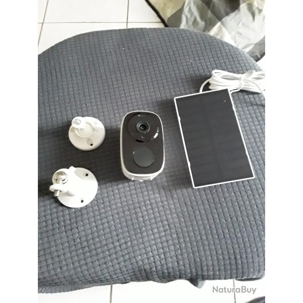 Camra de surveillance solaire