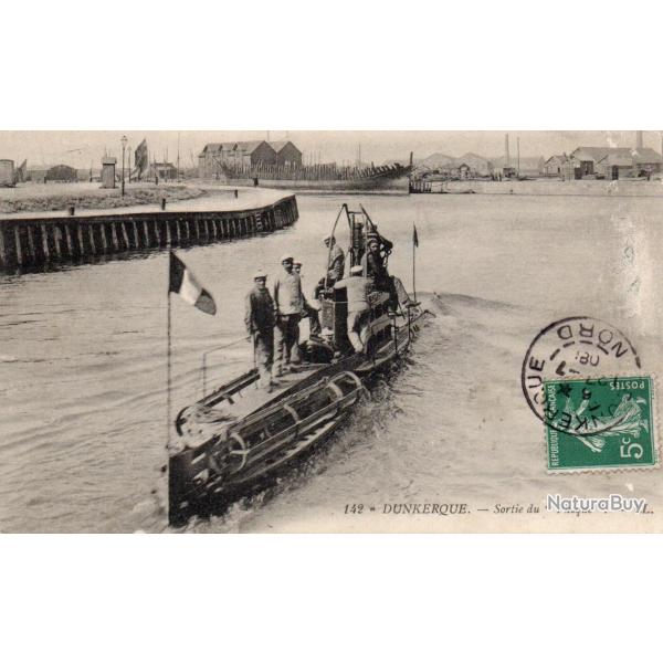 CPA - Marine de Guerre - Le Sous-Marin Sortie du " Phoque " - N�4444
