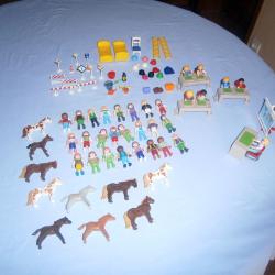 Jouets Playmobil (personnages, animaux et accessoires), 92 pi&egrave;ces