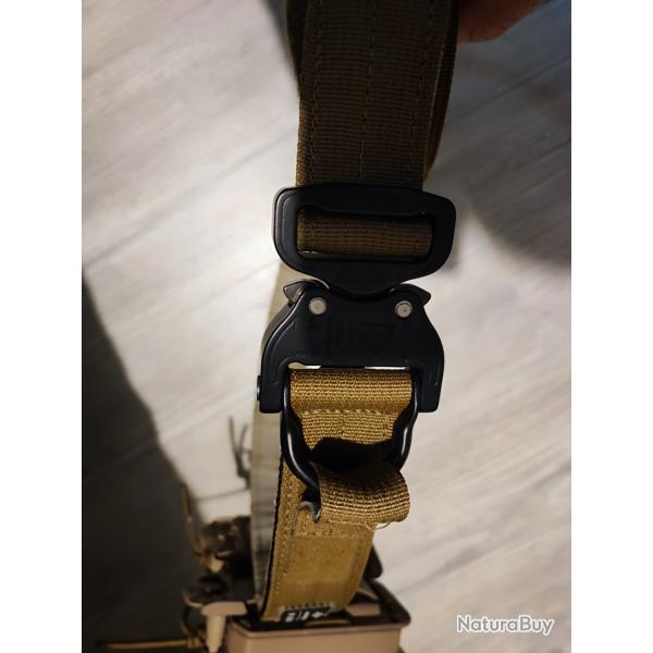 Ceinturon Frog Pro - Mod�le Cobra (Taille LG 102-110 cm) - NEUF, jamais utilis� + sous-ceinture