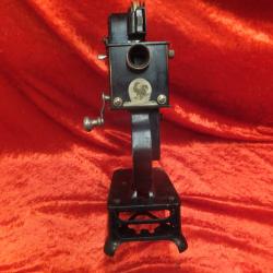 Petit projecteur Pathé-Baby, plus 6 filmes .     date de 1922