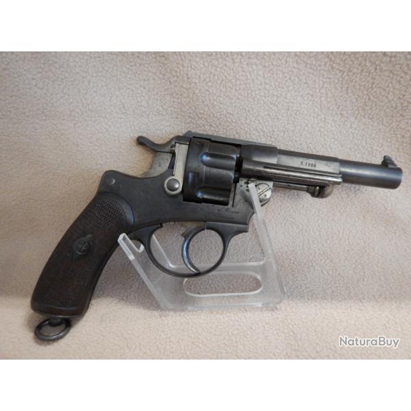Rvolver  Saint Etienne 1874