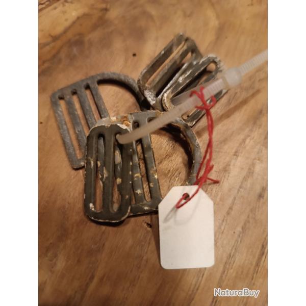 LOT BOUCLES MASQUE A GAZ ALLEMAND