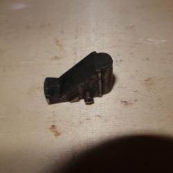 ELEVATEUR DE CHARGEUR POUR P08