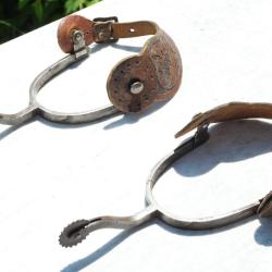 WESTERN COWBOY RODÉO - Paire éperons cavalerie CAVALRY SPURS U.S.  HAND FORGED STEEL JLB25EPE002