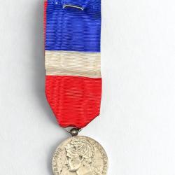 (45.001) Médaille d'honneur du travail