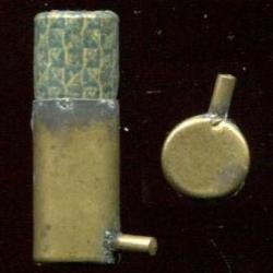 7 mm à broche à grenaille - étui laiton - conteneur en carton chiné bleu et blanc