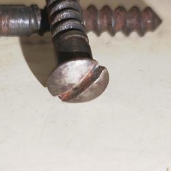 Vis de plaque de couche de mousqueton Berthier, 1890, 1892 et 1892M16, 92M16