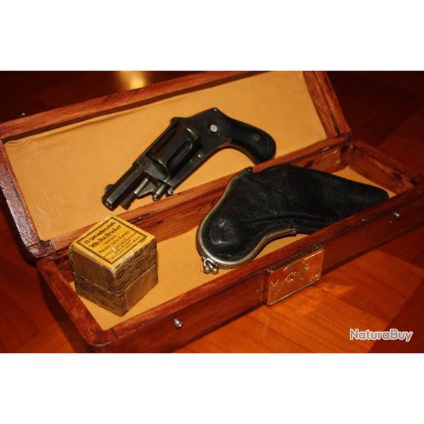 superbe revolver 6mm en COFFRET