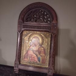 Ancienne icone religieuse sur cadre en bois sculpté