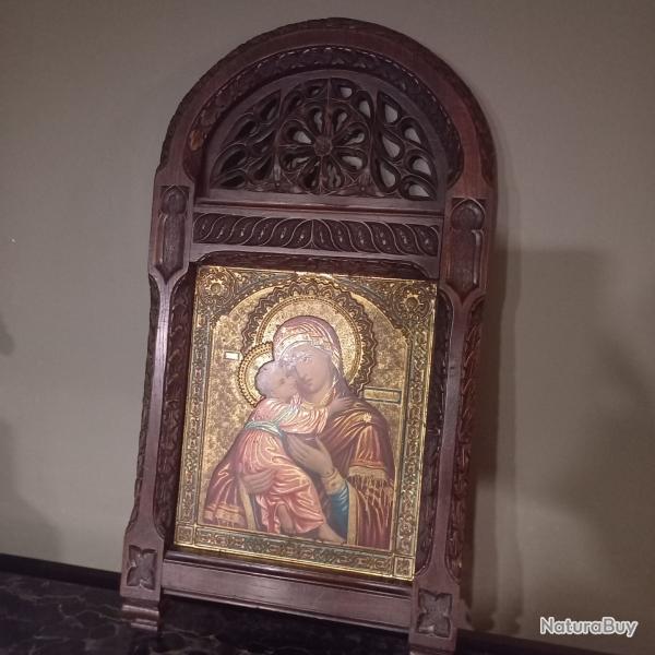 Ancienne icone religieuse sur cadre en bois sculpt