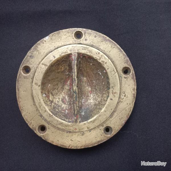 ancienne  GRANDE tape de pont de bateau  en bronze