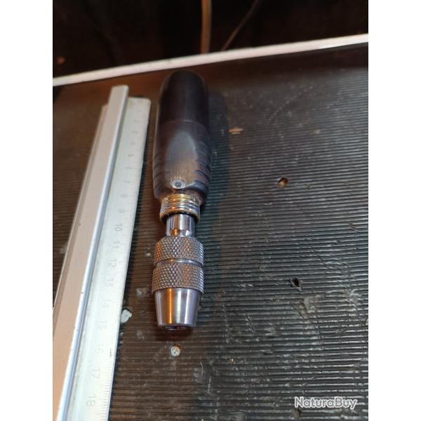 Porte outil manuel professionnel a pince fixe  acier trait�