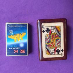 belle boite & coffret tout en bois pour des jeux de cartes + 1 jeu de poker  neuf
