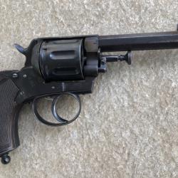 GROS REVOLVER  EN ACIER ARTISAN BELGE VERS 1898 CAL 8mm/92  8 COUPS