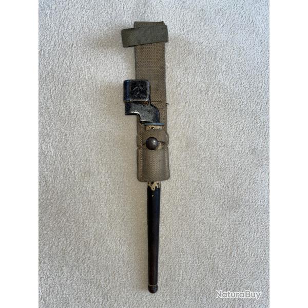 Baonnette Anglaise type 4 MK II " clou " et porte fourreau 1944.
