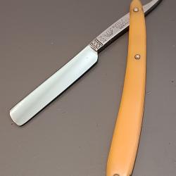 ANCIEN RASOIR COUPE CHOUX, SOLINGEN, ALLEMAGNE.