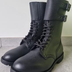 Rangers Cuir Souple T44 Neuves