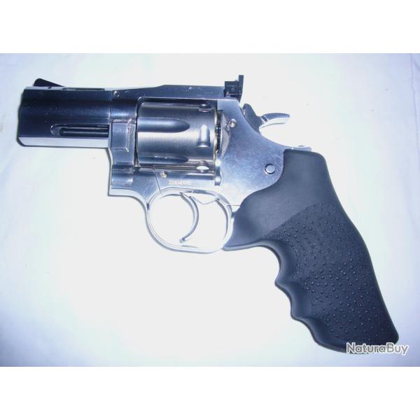 Revolver CO2 Dan Wesson 715 2,5" diabolos avec accessoires