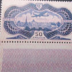 timbre 50 frs burelé rose,avion survolant PARIS,neuf ,sans gomme!!