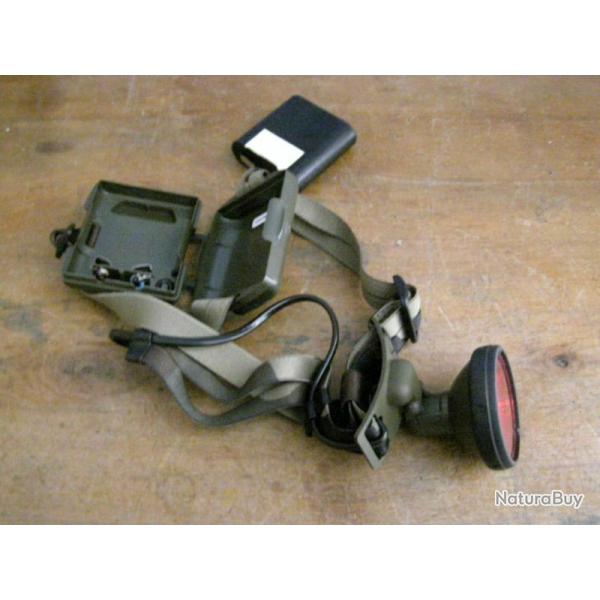 Militaria: Lampe frontale pour randonn�e