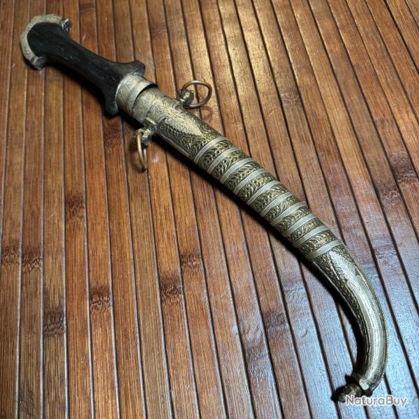 BEAU POIGNARD KOUMIA - KOUMYA avec son fourreau