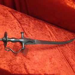 Arme Indo Persane, 19&egrave;me si&egrave;cle XVlll &eacute;me si&egrave;cle. Sabre talwar