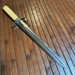 DAGUE POIGNARD FRANCE XlX &Eacute;ME MANCHE EN IVOIRE POIN&Ccedil;ONN&Eacute; F.T