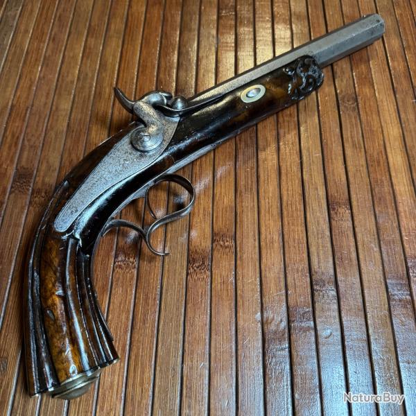 FORT PISTOLET DE DUEL PLATINE GRAV ET  SIGN J.B RONGE A LIGE CANON DAMAS