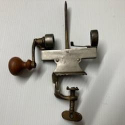 SERTISSEUR CAL 16 AM PLAQUE ACIER N&deg;163