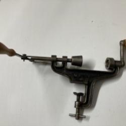 GROS SERTISSEUR CAL16    N&deg;174