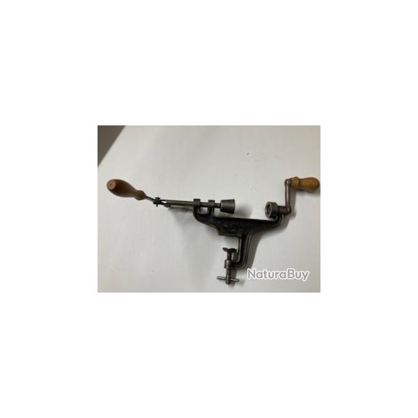 GROS SERTISSEUR CAL16    N�174