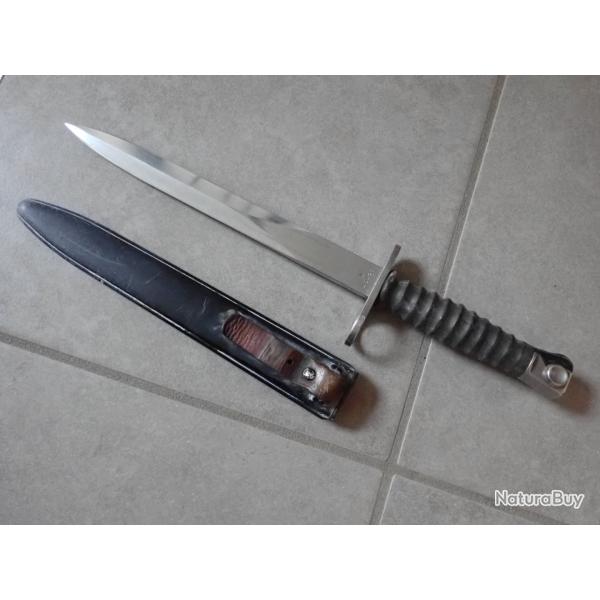 W 49428 Baionnette Suisse FASS 57 Stgw 57 + fourreau avec languette en cuir : 1er mod�le