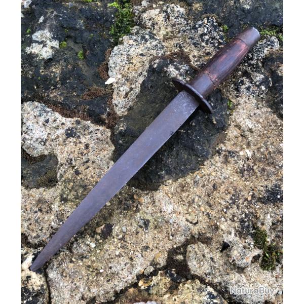 ANCIEN POIGNARD DE MARIN  " couteau tonneau "