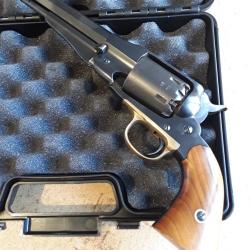 Uberti 1858 calibre 36 . Navy année 75 TBE.