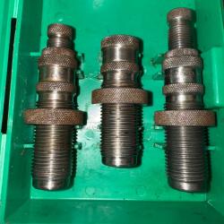 JEU D'OUTILS DE RECHARGEMENT SAVAGE  CALIBRE 44 MAGNUM