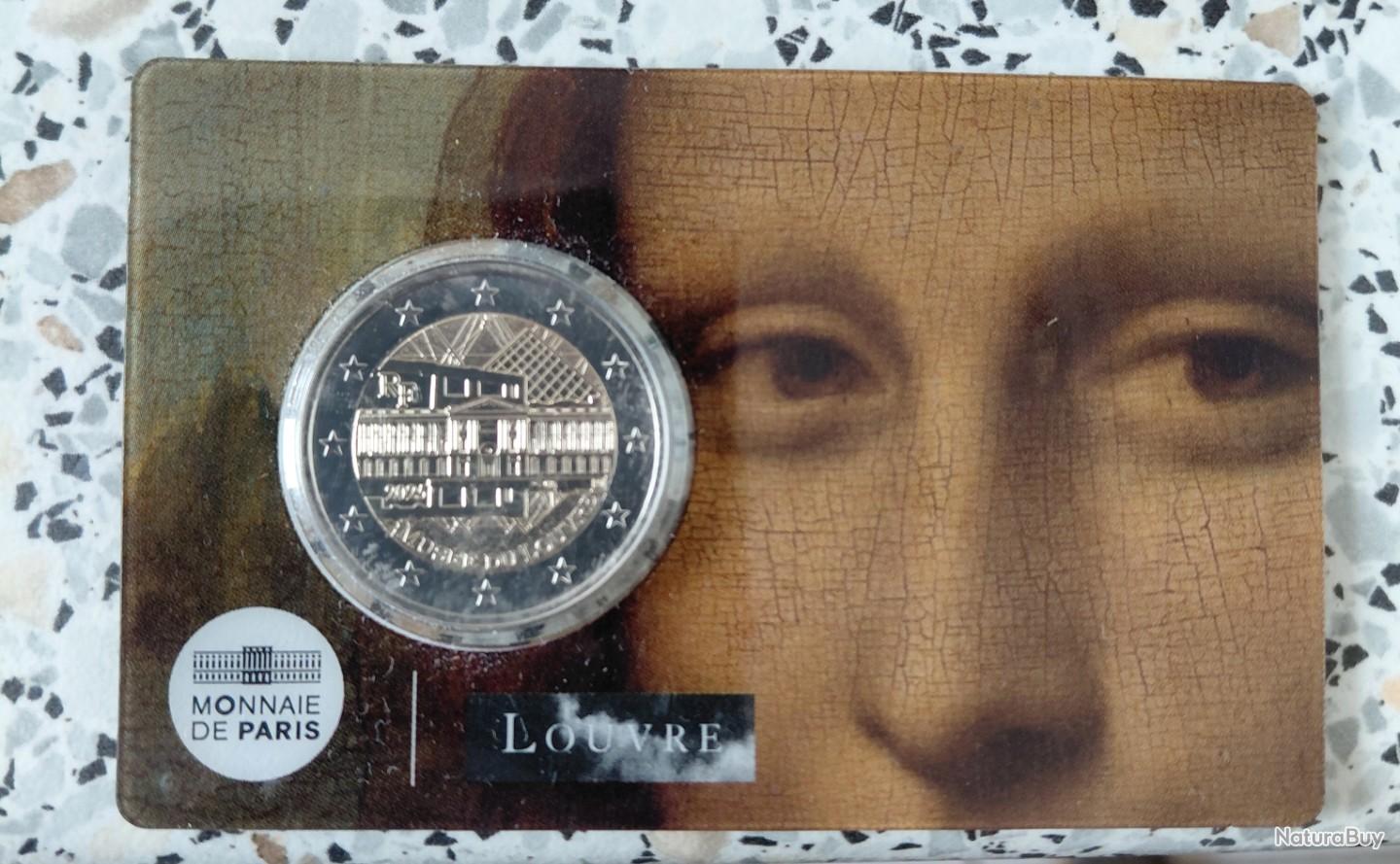 adorable porcin banque avec une pièce de monnaie goutte dans pour personnel la finance graphique