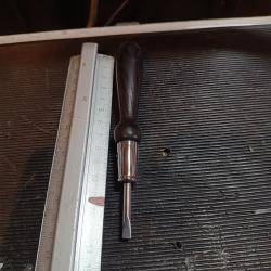 Ancien petit tournevis armurier  de coffret pistolet   revolver ancien ou collection 2