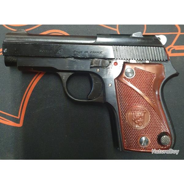 Pistolet Unique modle L 22lr