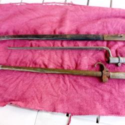 Ba&iuml;onnettes / etuis / fourreaux