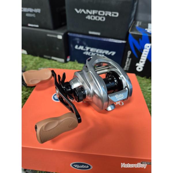 MOULINET CASTING - BATES - HUNDO